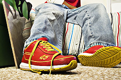 Un prototipo di scarpe a motore Ferrari