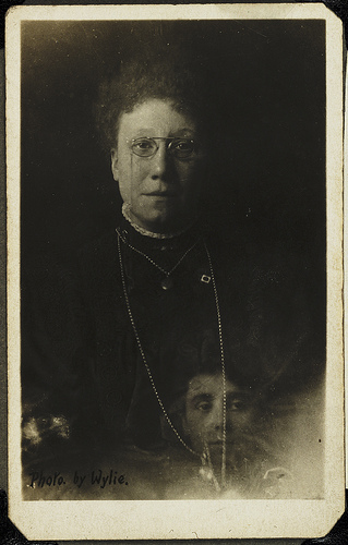Una foto inedita di Giulio Tremonti con la nonna