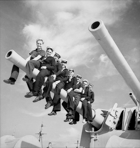 Esponenti del PDL in assetto di guerra navale